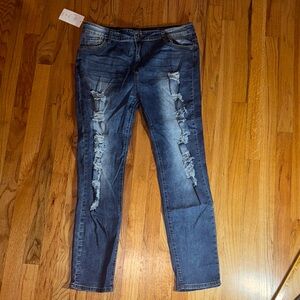 NWT‎ women’s Olrain Distressed Blue Jeans. Size 14